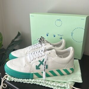 Off-White Low Vulcanized Canvas Sneaker White Green